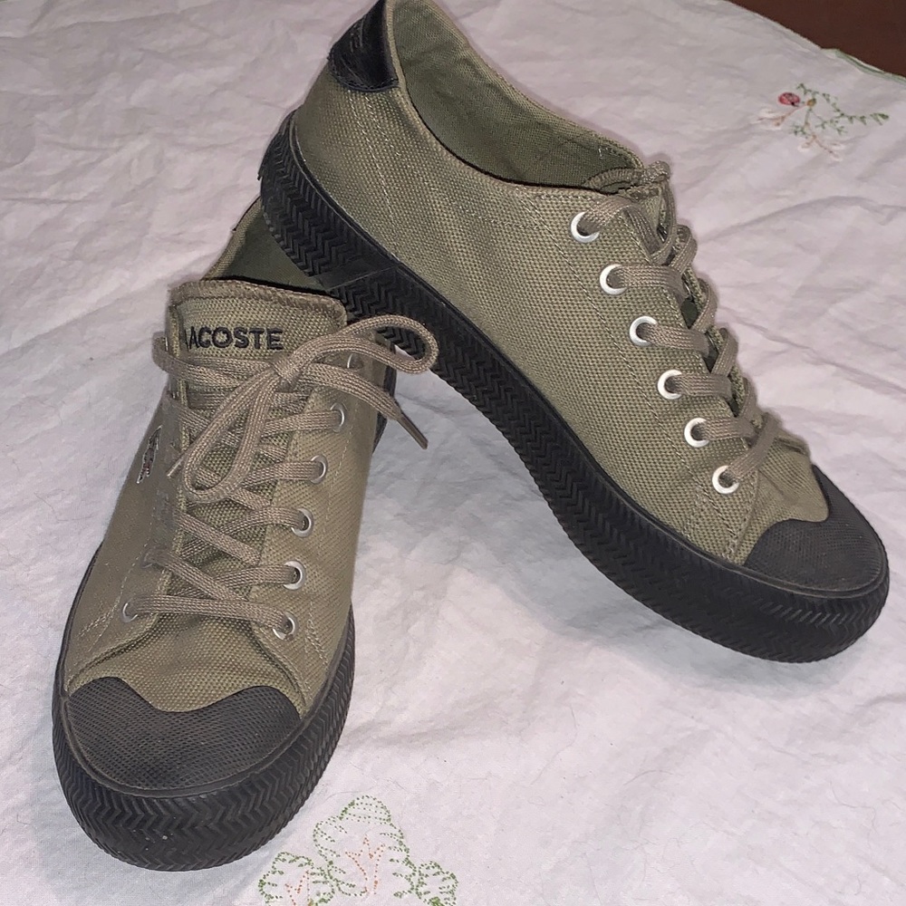 Lacoste Gripshot unisex Olive Green Canvas Low-Top Sneakers with Black size 6